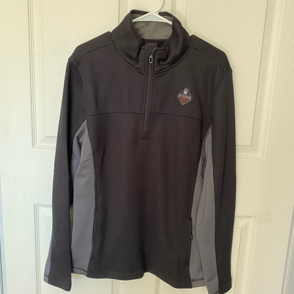 SPYDER Quarter Zip NWT! Size Medium
